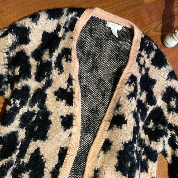 Cardigan - Picture 2 of 3